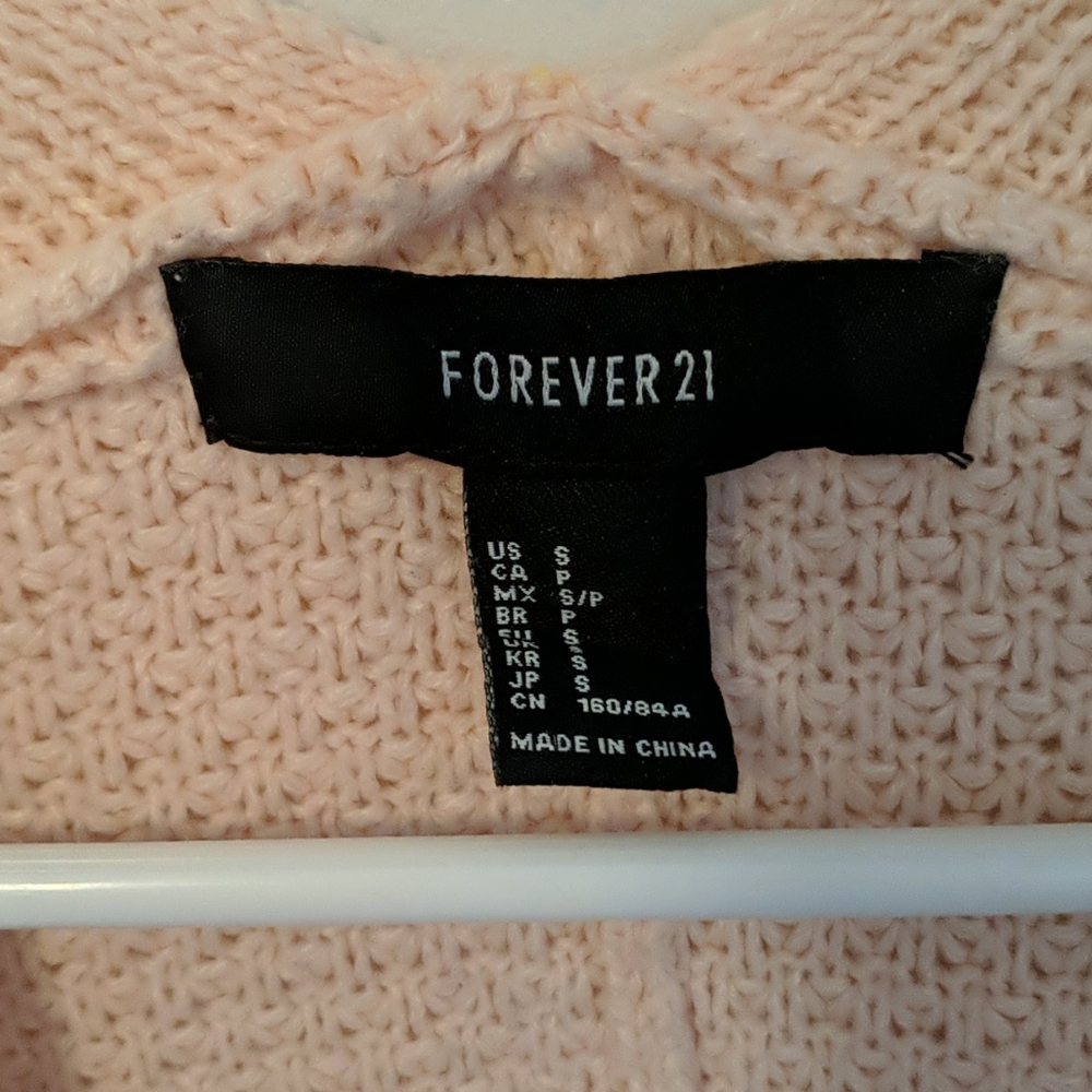 It's got pockets! ๐ - Picture 2 of 5
